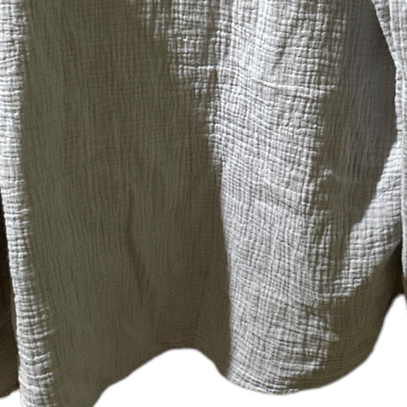 Sunday's Textured Smocked Cuffs Long Sleeve Split Top - Picture 13 of 15